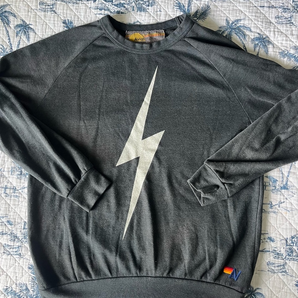 Aviator Nation sweatshirt size medium. Worn only a few times.